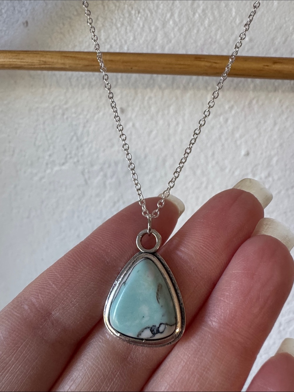 Silver Tone Blue Stone Style Necklace